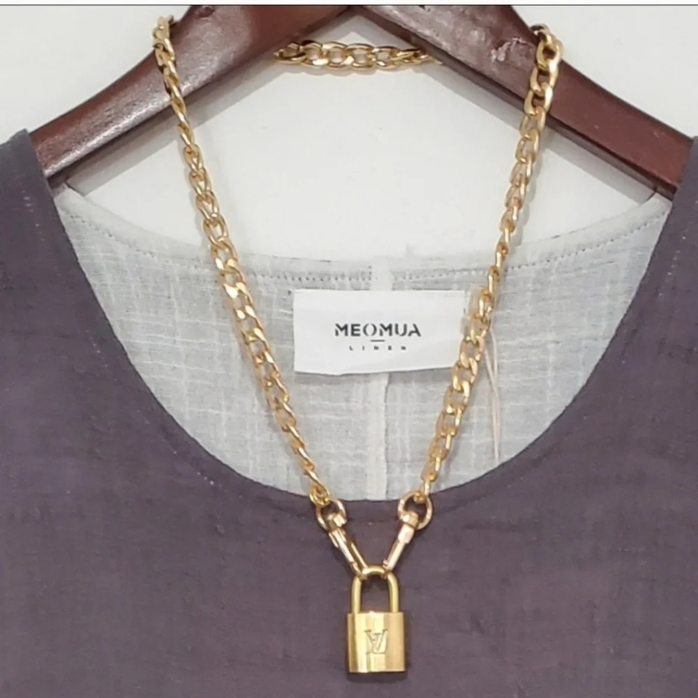 LOUIS VUITTON Authentic Lock Key Set Polished Chain Necklace Bracelet - Picture 4 of 12